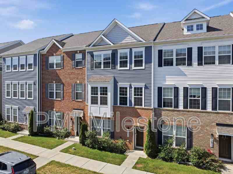 7055 Delegate Pl - Photo 2 of 35