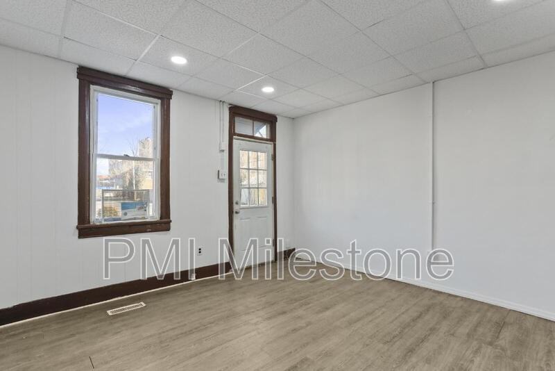 216 N College St - Photo 6 of 26