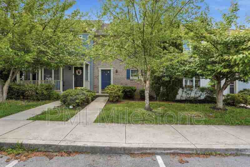 24 Mabel Ln - Photo 2 of 34
