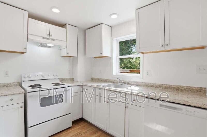 316 N High St - Photo 5 of 30