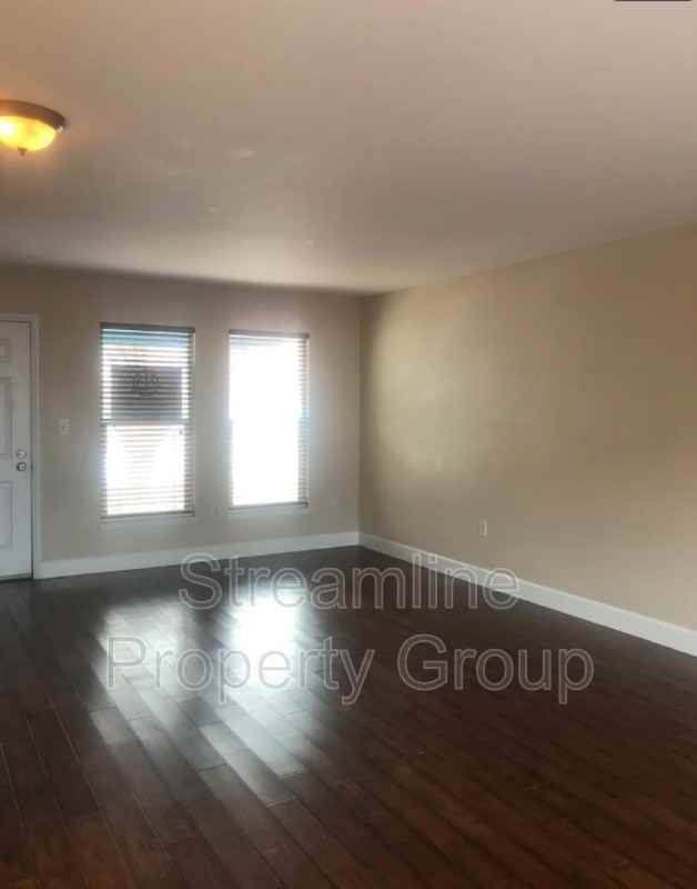 1201 Galapago St #92 - Photo 7 of 25