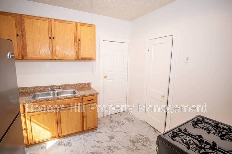 14015 Idarose Ave - Photo 2 of 10