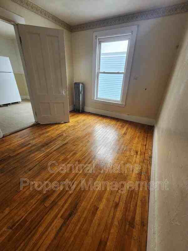 52 Hampshire St #4-2 - Photo 7 of 9
