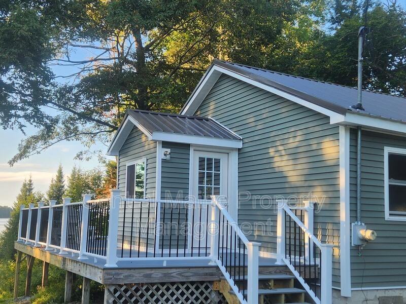 172 Pinkhams Cove Rd - Photo 2 of 12