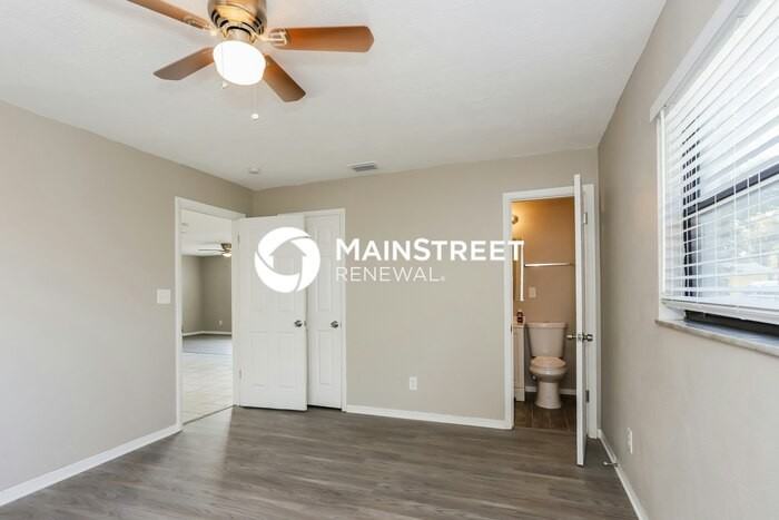 5700 6th Way S - Photo 7 of 16