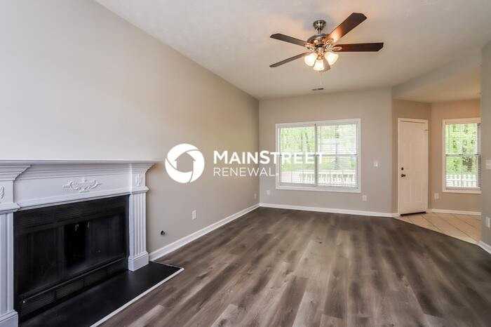 5118 Oaktree Trl - Photo 4 of 17