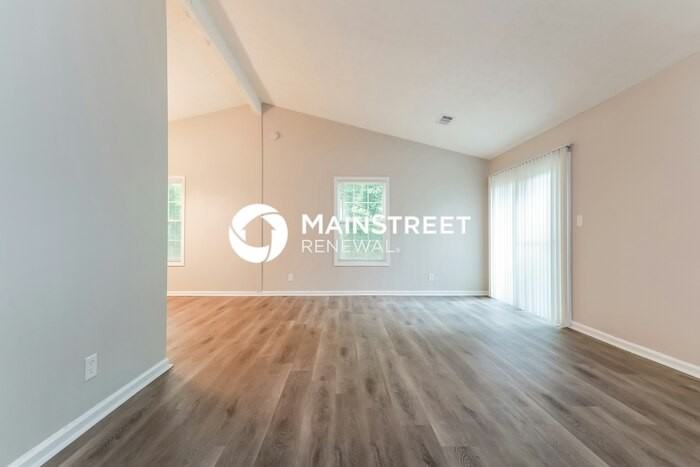6843 Timbers East Dr - Photo 5 of 16
