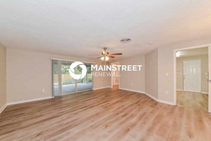 6177 Rockefeller Ave - Photo 3 of 16