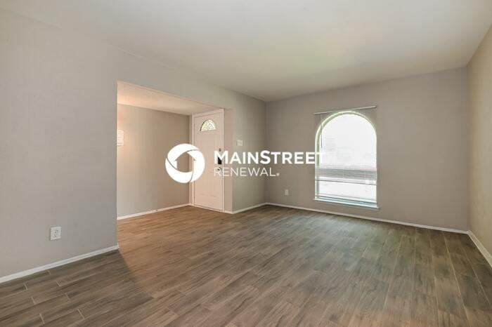 450 Thistle Dr - Photo 5 of 15