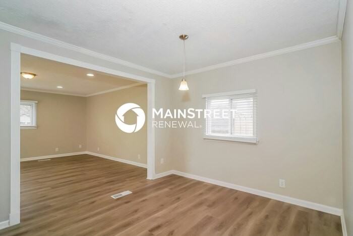 1290 Tanglewood Dr - Photo 6 of 17