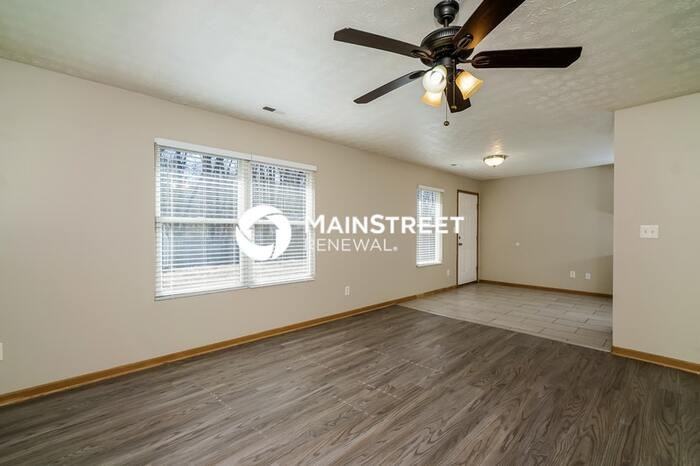 6416 Maravian Dr - Photo 6 of 17