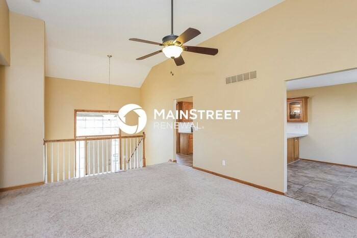 2709 Ne Seth Ct - Photo 4 of 17