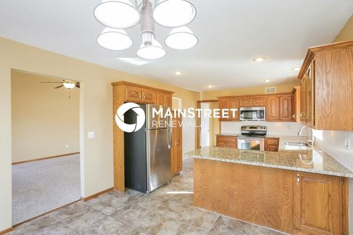 2709 Ne Seth Ct - Photo 6 of 17