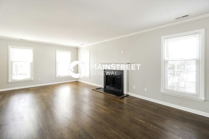 7081 Avenbury Cir - Photo 2 of 17