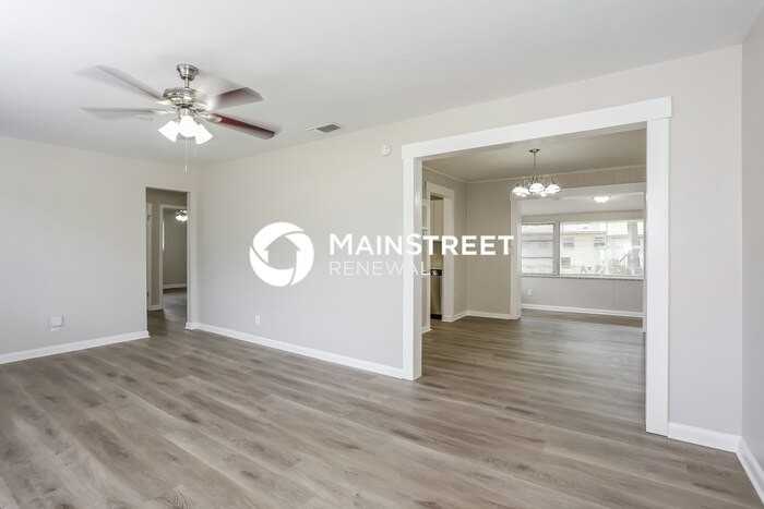 3228 Fiesta Ln - Photo 3 of 16