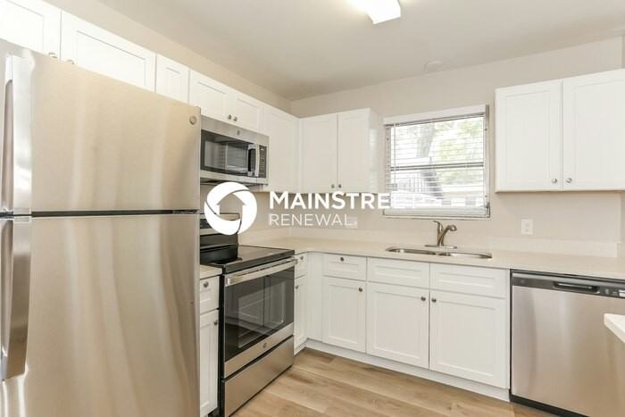 3228 Fiesta Ln - Photo 5 of 16