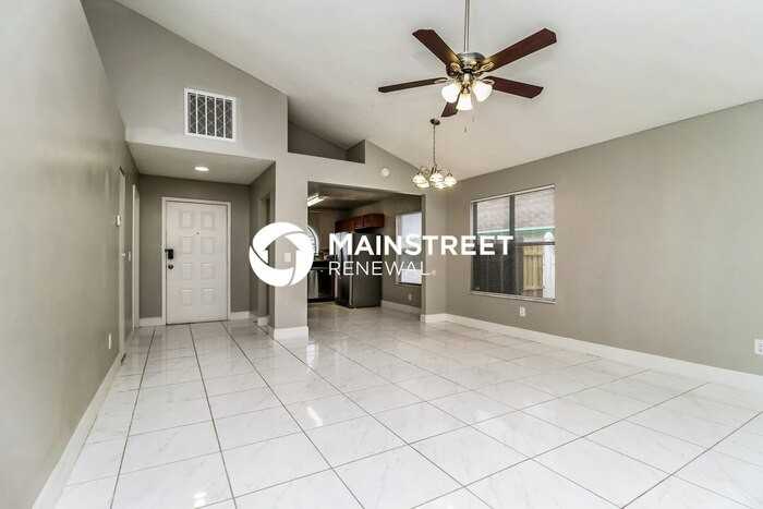 609 Conure St - Photo 4 of 16