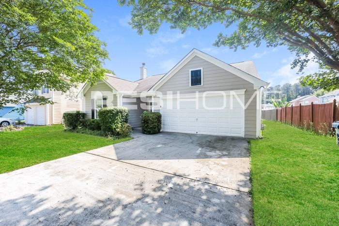 7558 Woodbine Pl - Photo 2 of 18