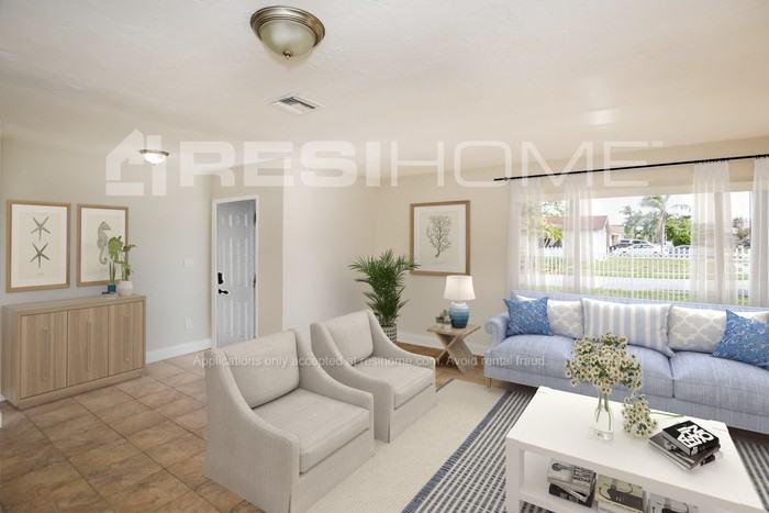 10855 Sw 152nd Ter - Photo 6 of 19