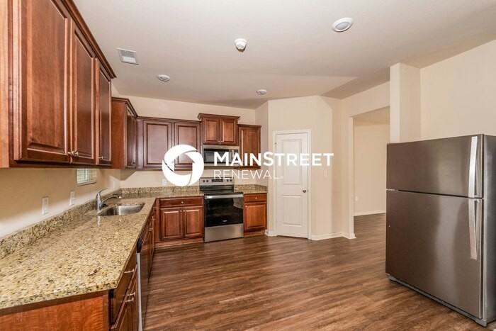 625 Clover Cir - Photo 5 of 17