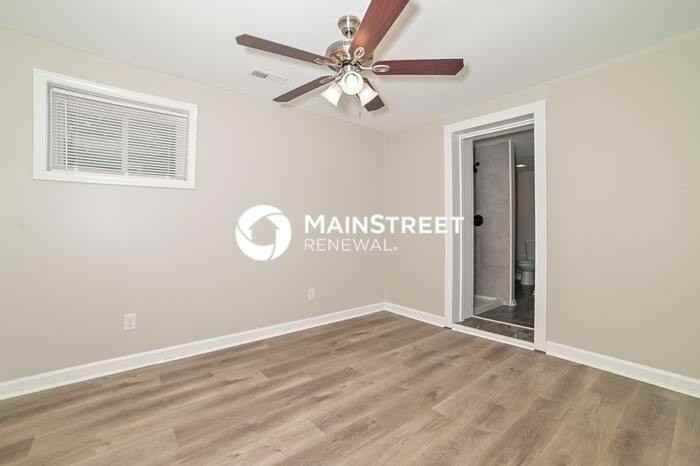 5115 Landbrook Dr - Photo 6 of 16