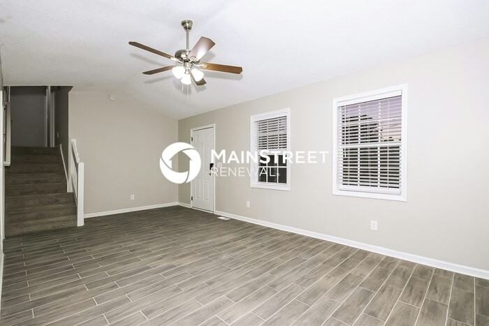 4969 Hampstead Ln - Photo 2 of 22