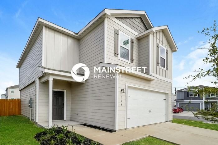 765 Greenway Trl - Photo 2 of 17