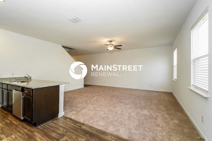 765 Greenway Trl - Photo 7 of 17