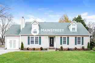 324 Mayflower Dr - Photo 1 of 1