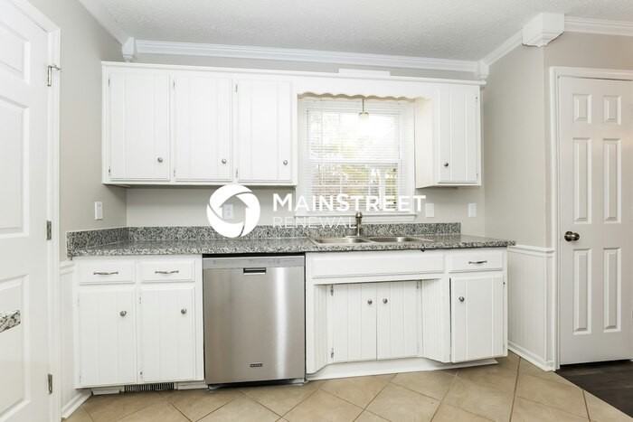 324 Mayflower Dr - Photo 5 of 17