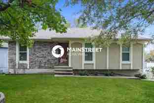 1523 Ne Westwind Dr - Photo 1 of 1