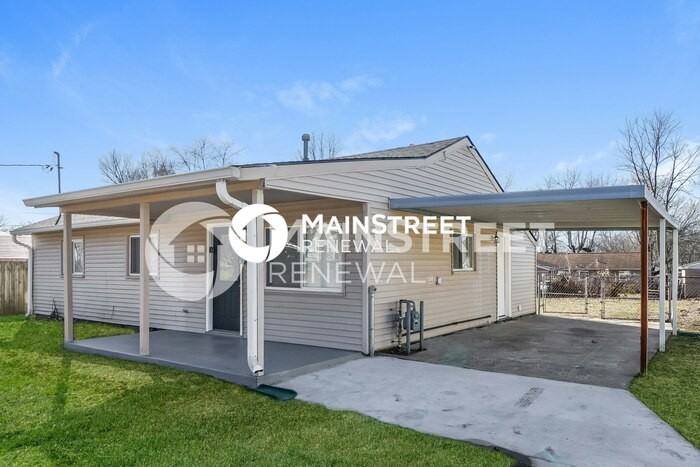 4915 Seville Dr - Photo 3 of 20