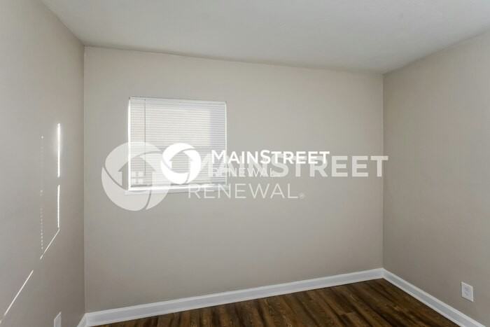 4915 Seville Dr - Photo 7 of 20