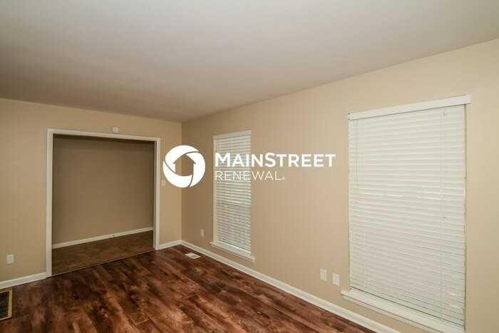 2616 6th St Ne - Photo 3 of 17