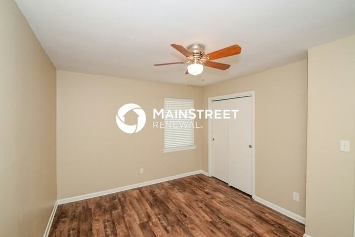 2616 6th St Ne - Photo 7 of 17
