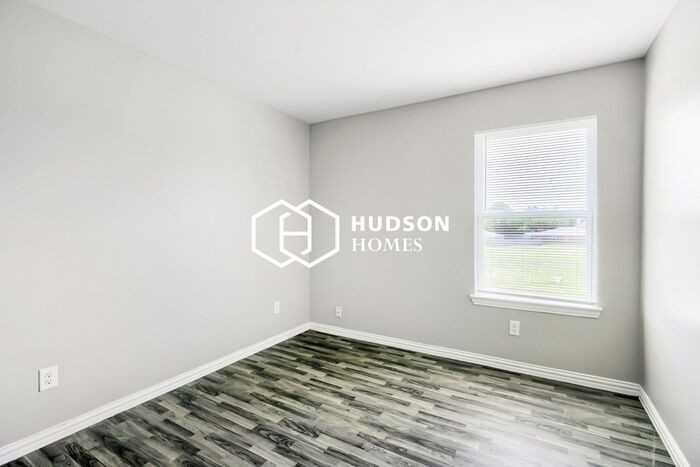 1505 Linda Ln - Photo 7 of 14