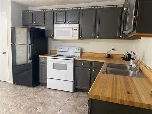 8215 Nw Mace Rd - Photo 2 of 8