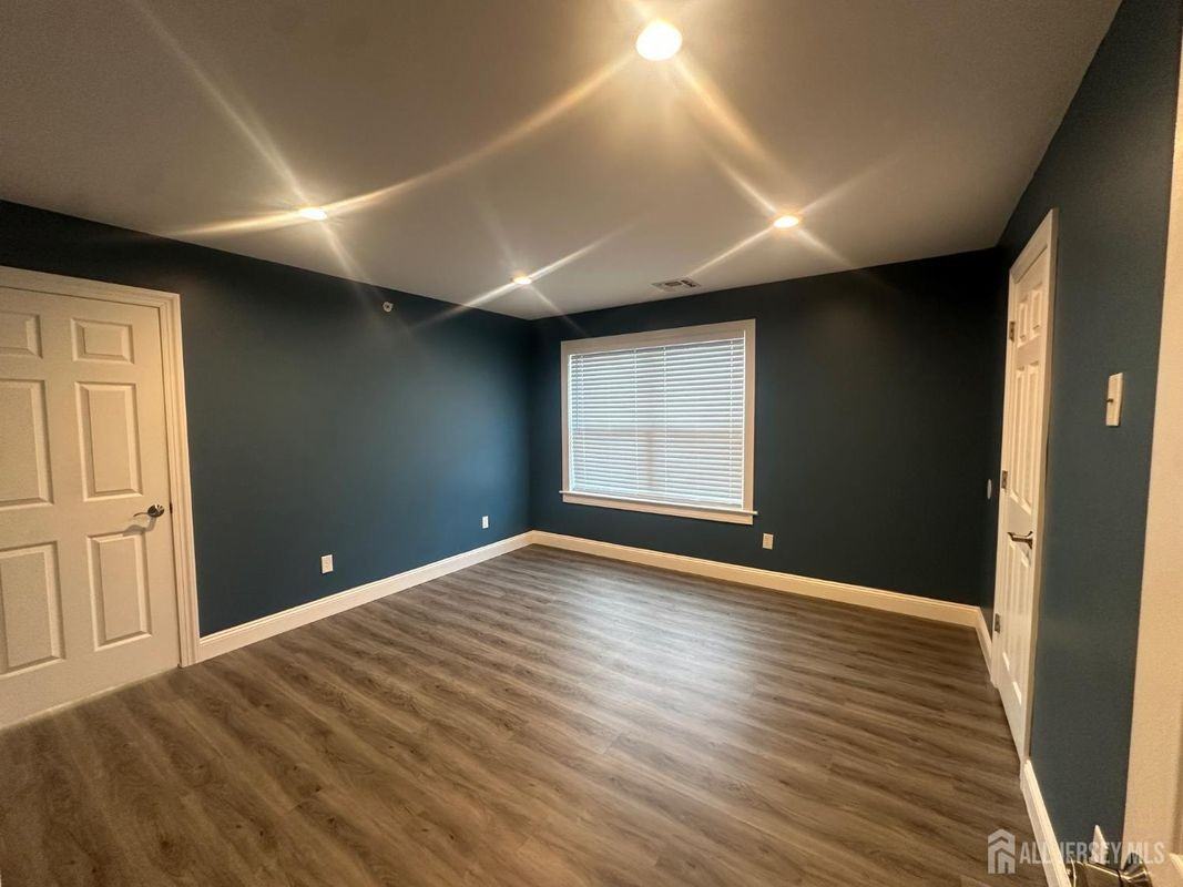 35 2nd St ##1 - Photo 6 of 22