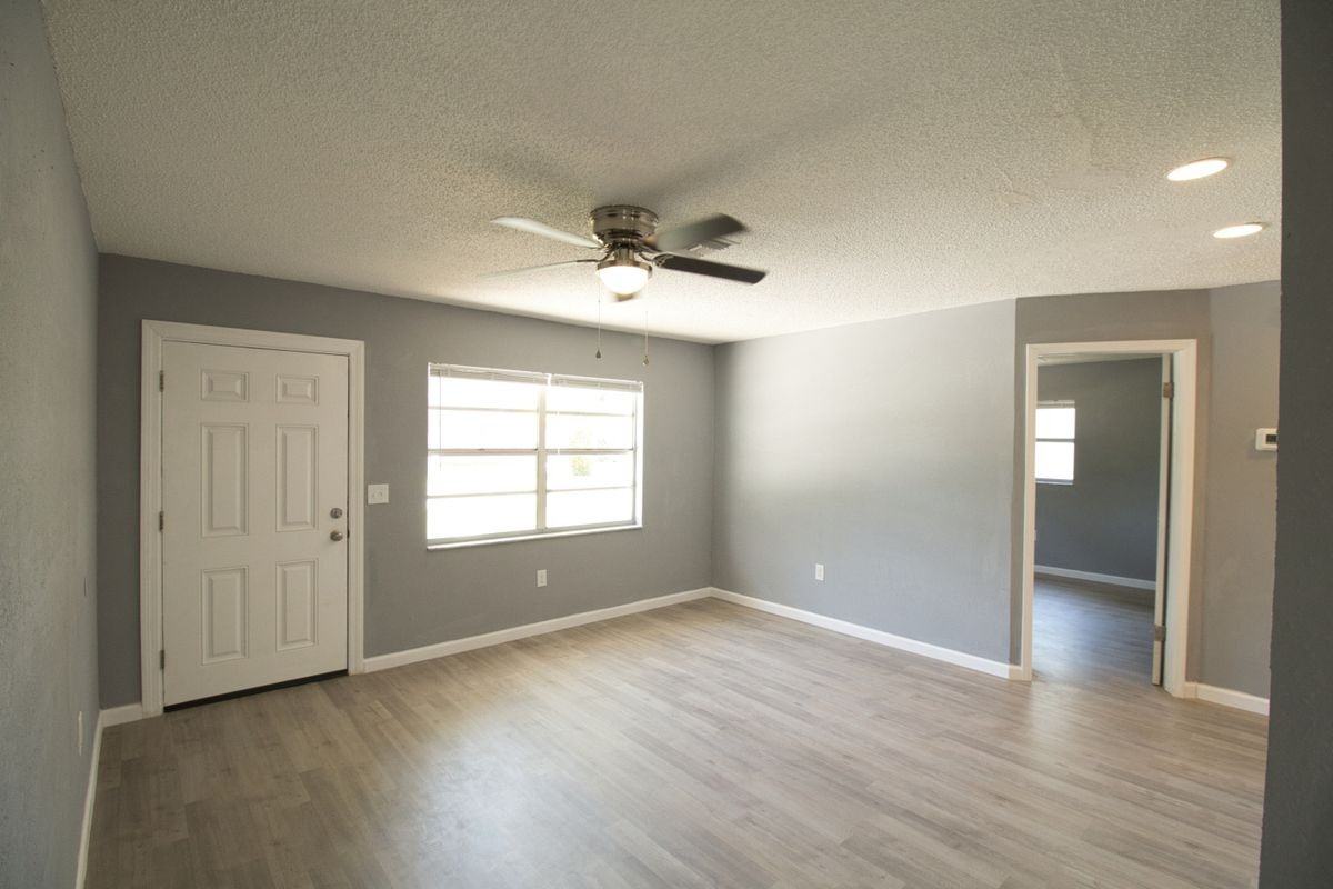 7138 Oakwood Dr - Photo 5 of 27