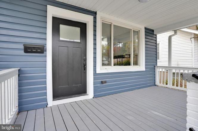 2838 27th St Ne - Photo 2 of 28