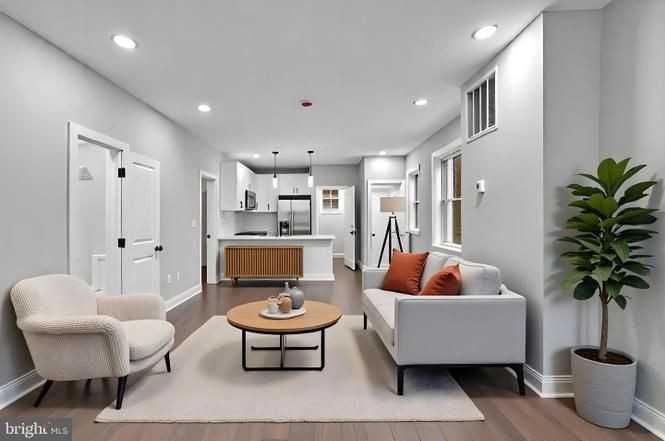 2838 27th St Ne - Photo 6 of 28