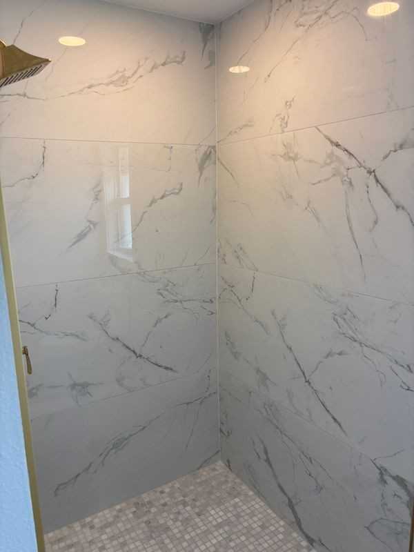977 E Normandy Blvd - Photo 6 of 9
