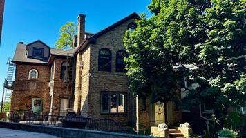 featured image of 3212 Cambridge Ave ##2