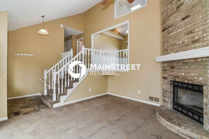 208 W Calico Dr - Photo 2 of 15