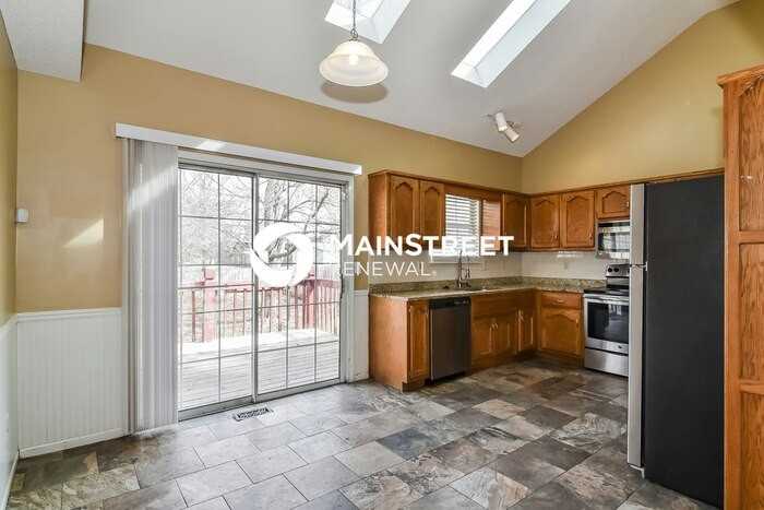 208 W Calico Dr - Photo 4 of 15
