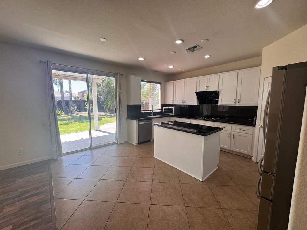 7552 Vista Montana Pl - Photo 6 of 18