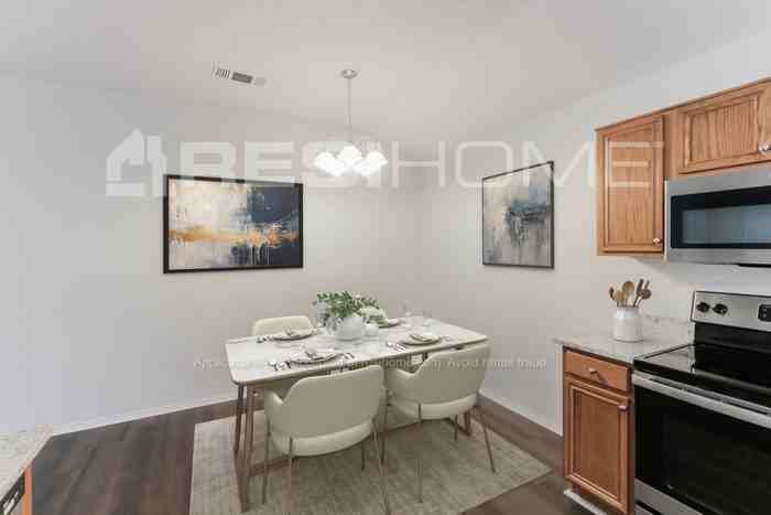 10427 Blackjack Oaks Dr - Photo 4 of 17