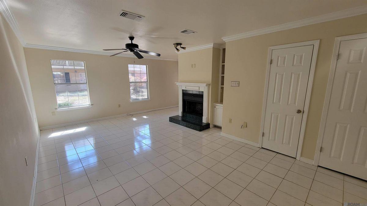 9007 Highland Rd ##34 - Photo 7 of 22