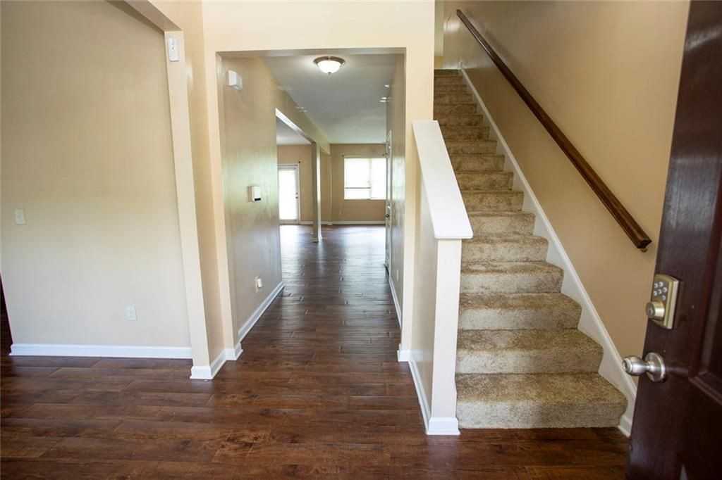 141 Westin Way - Photo 7 of 50
