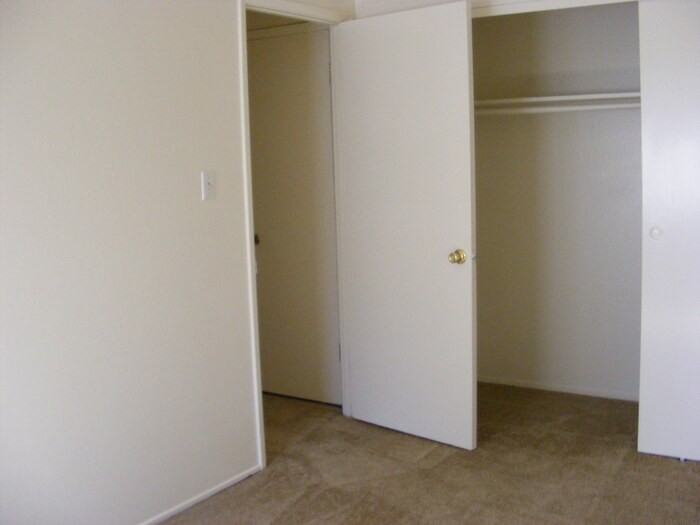 8823 Salmon Falls Dr #C - Photo 6 of 8